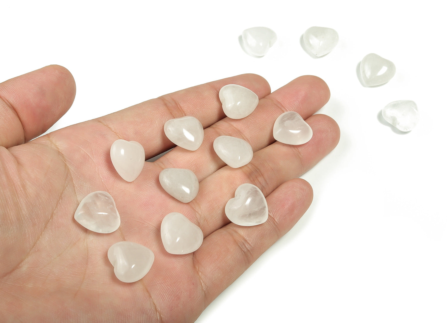 Pierre précieuse en forme de cœur en quartz clair - Cœurs en cristal de quartz - Lithothérapie - Cadeaux en cristal - Dissipe les énergies négatives - 15 x 15 x 9 mm - HE1010