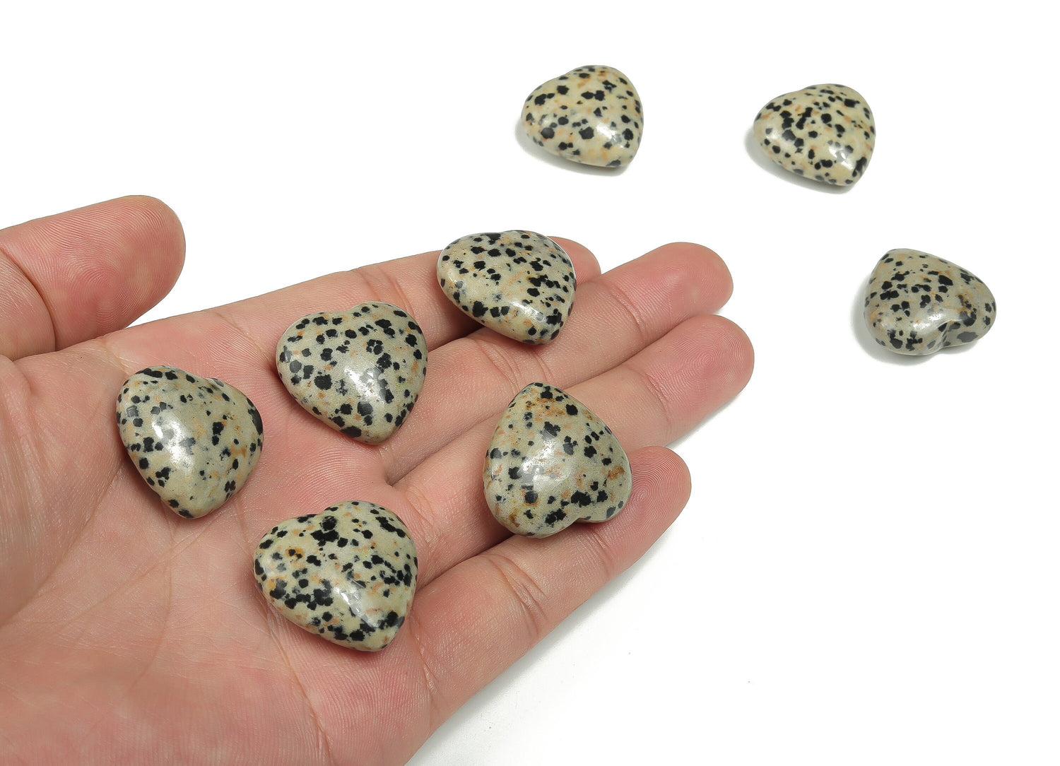 Pierre précieuse en jaspe dalmatien en forme de cœur - Pierres de guérison - Cœur sculpté - Pierres naturelles - 2,5 cm - HE1127