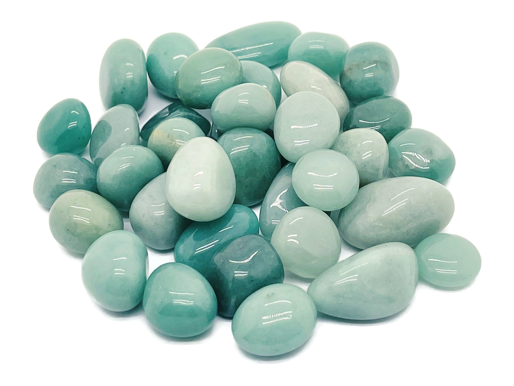 Aventurine tumbled stone from GemstoneGO, smooth green gemstone with natural marbling and polished finish.
