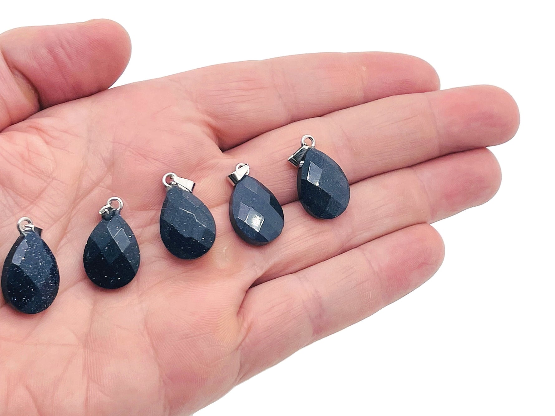 Blue GoldStone crystal pendant from GemstoneGO, 20mm, featuring a sparkling blue and gold-flecked gemstone for jewelry making.