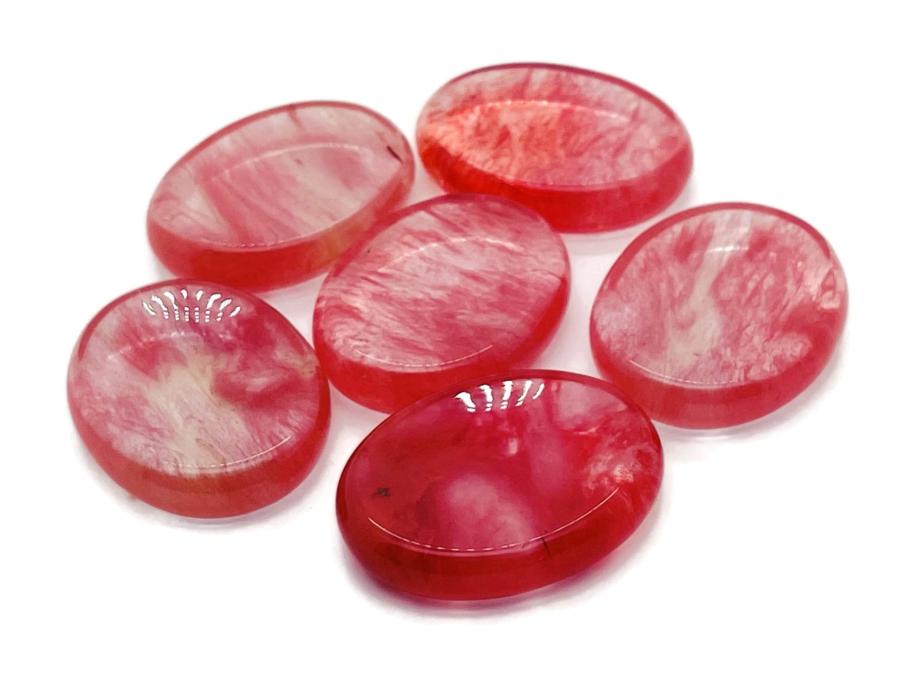 Cherry Quartz worry stone from GemstoneGO, 4.5x3.5cm soothing crystal for stress relief and meditation.