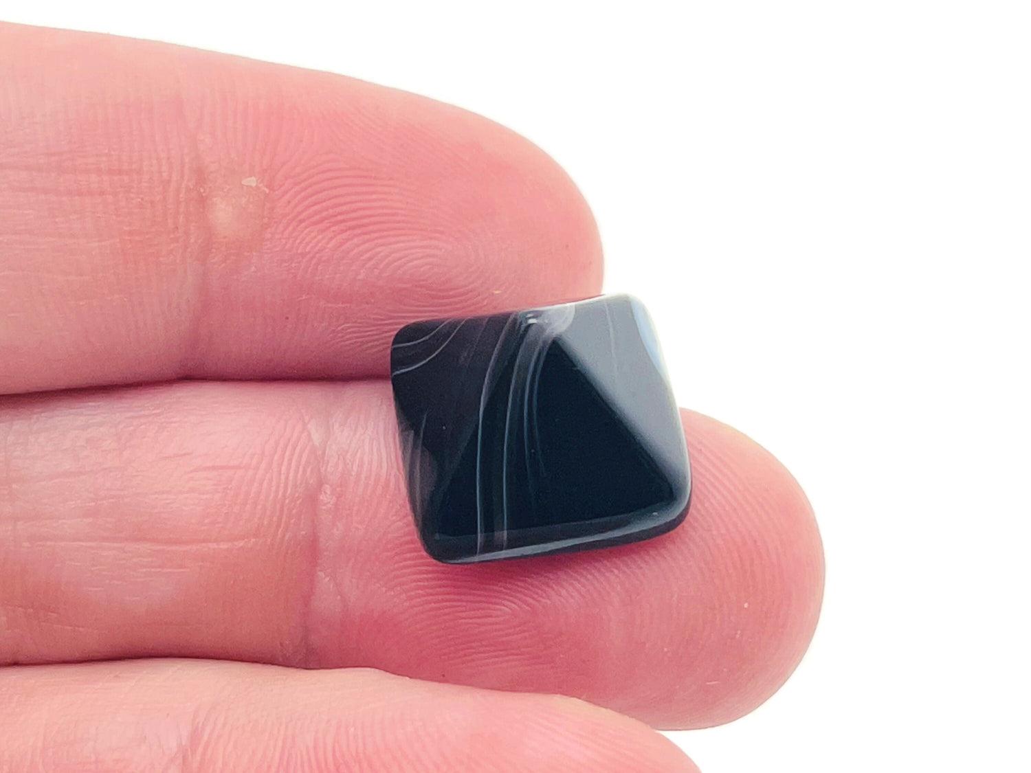 Black Agate Pyramid Carving Gemstone - 14mm - PY1013