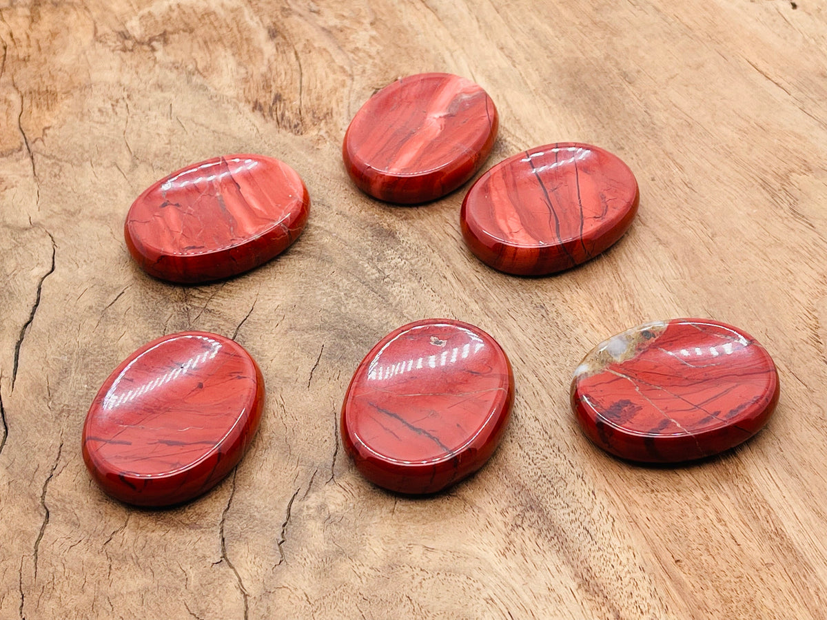 Red Jasper worry stone from GemstoneGO, 4.5x3.5cm soothing crystal for stress relief, smooth polished surface.
