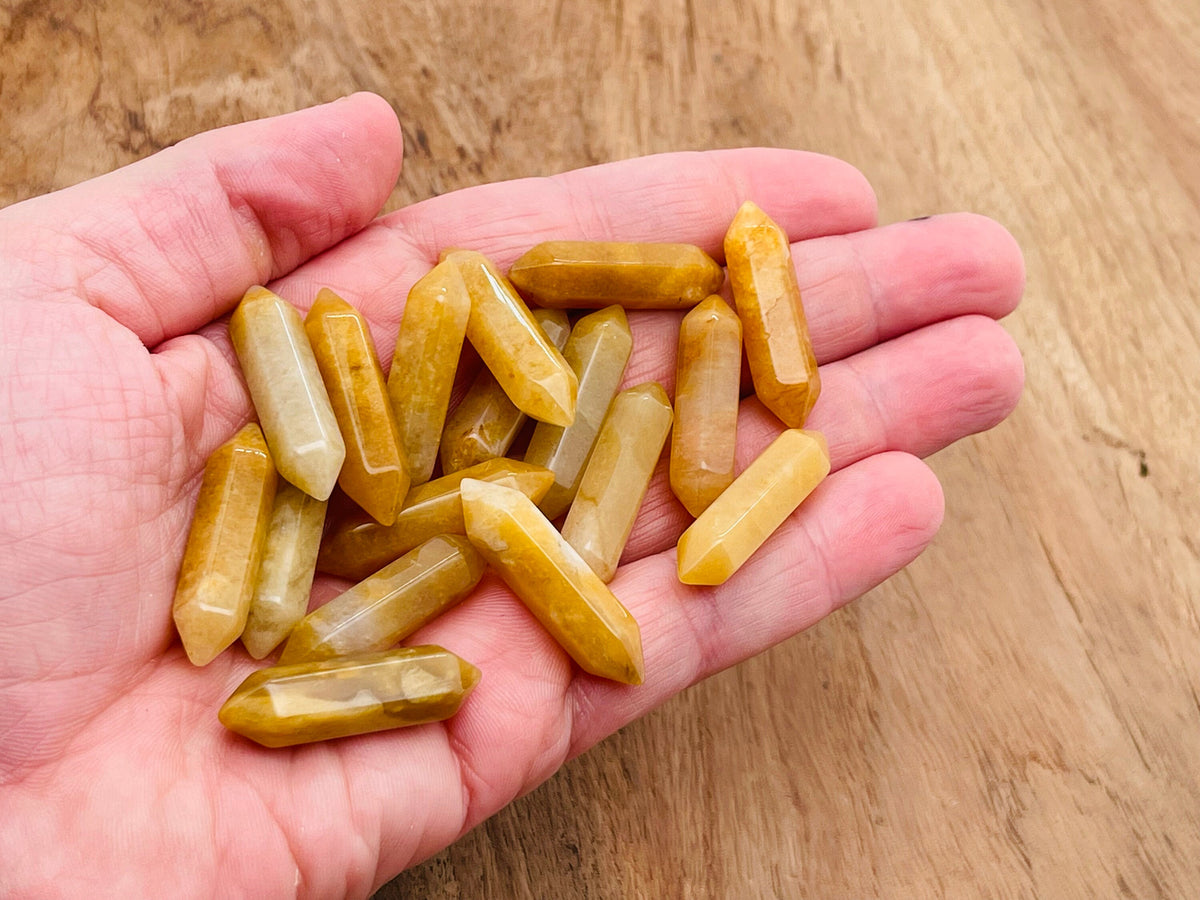 Yellow aventurine terminated carved point gemstone, 33mm, with natural crystal formations, from GemstoneGO.