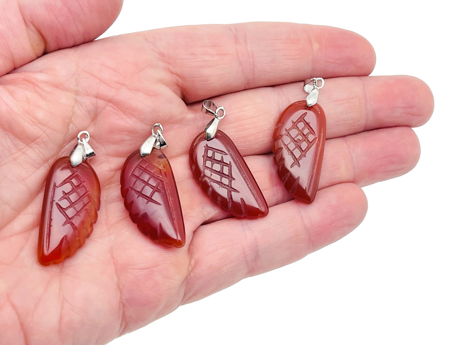 Pendentif aile d'ange en cristal de cornaline - Aile d'ange sculptée - Bijou en cristal - Breloque aile d'ange - NC1277