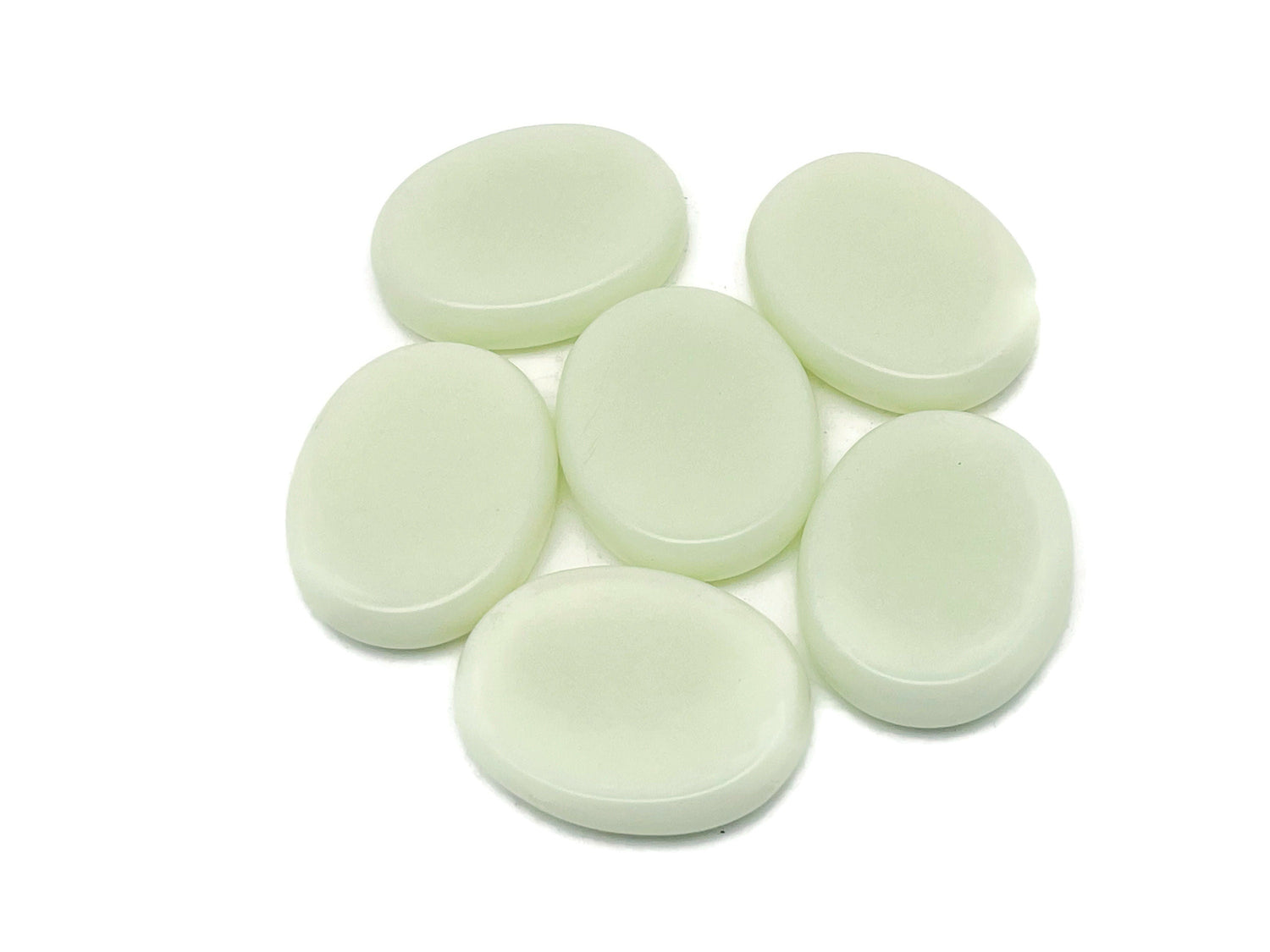 Luminous Worry Stone - Soothing Crystal - 4.5x3.5cm - WO1080