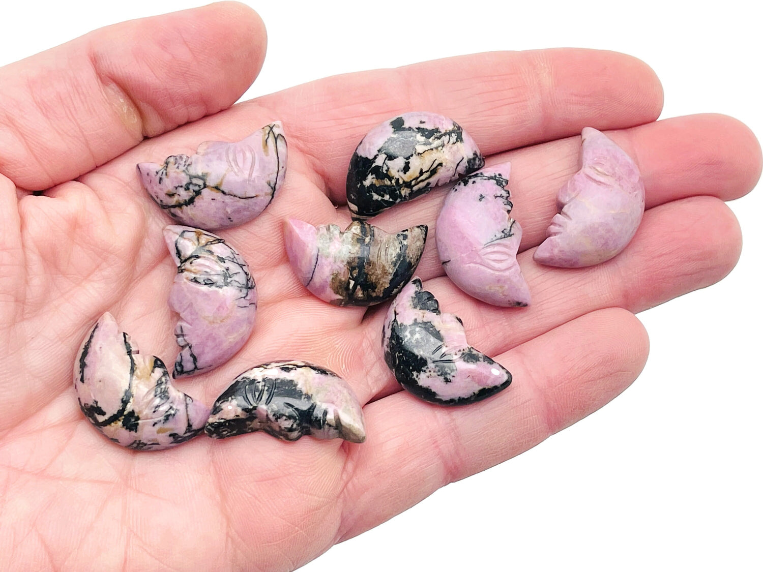 Visage de lune en cristal de rhodonite - Lune souriante en cristal - Lune sculptée en pierre précieuse - Cristal de guérison - Croissant de lune en pierre précieuse ?€? 25 mm ?€? MS1004