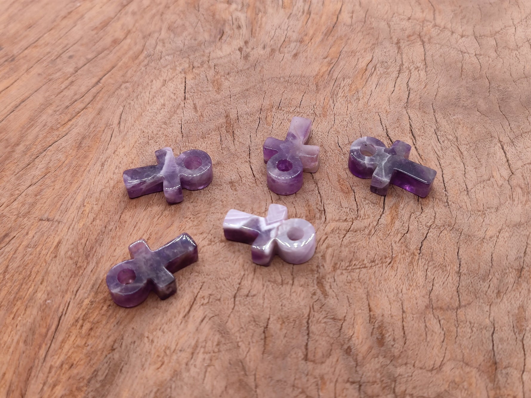 Amethyst Anka crystal carving from GemstoneGO, 30mm gemstone Ankh symbol with purple amethyst hues and detailed craftsmanship.