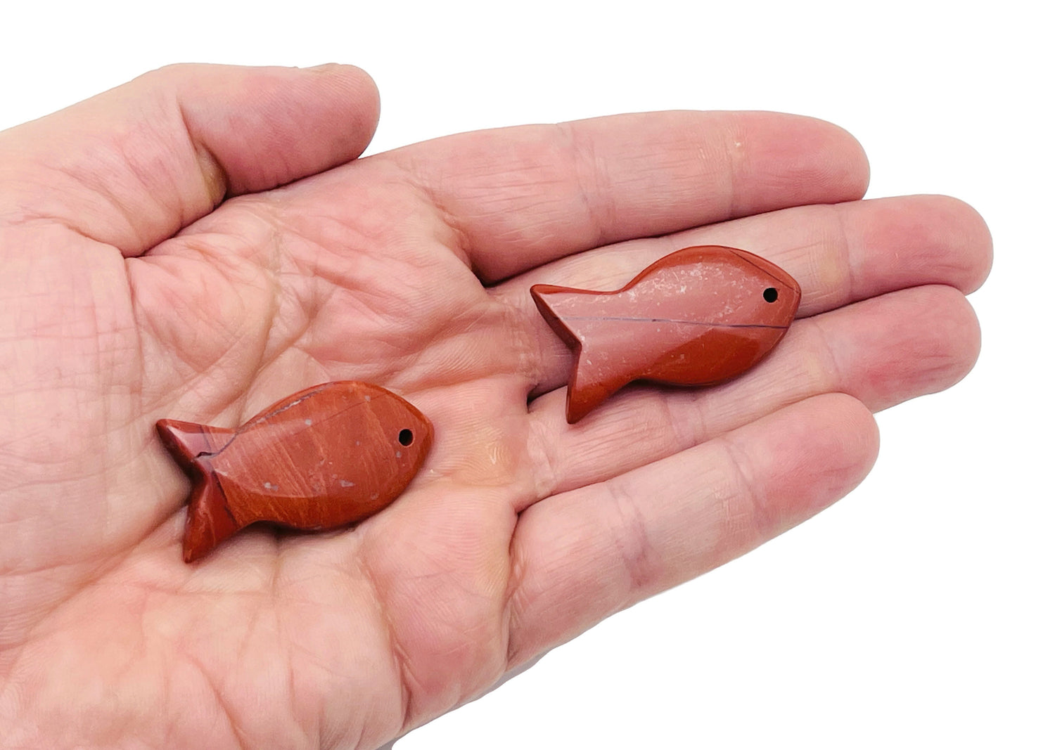 Pendentifs en jaspe rouge sculpté en forme de poisson - Poissons (signe du zodiaque) - Cristal - Pierre polie en vrac - Cadeau pour nageur - NC1383