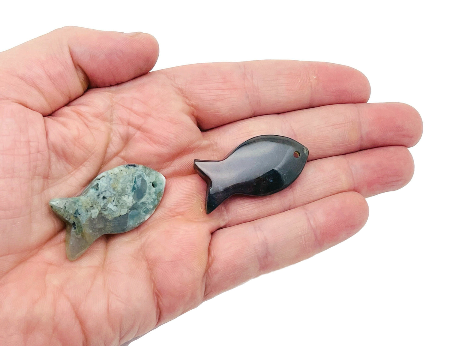 Moss Agate Fish Gemstone Pendant - Pisces Zodiac Hole Crystal - NC1386