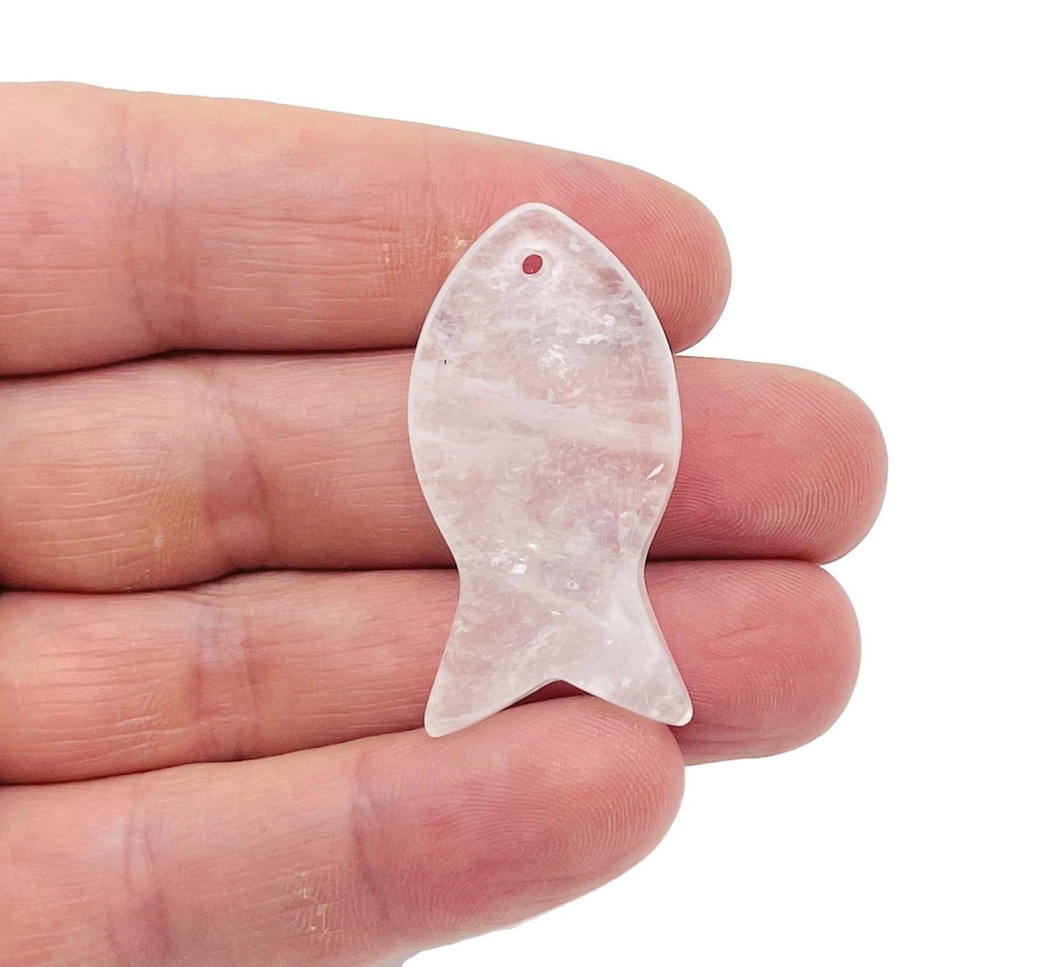 Pendentifs en cristal de roche clair sculptés en forme de poisson - Poissons du zodiaque - Cristal poli en vrac - Cadeau pour nageur - NC1389