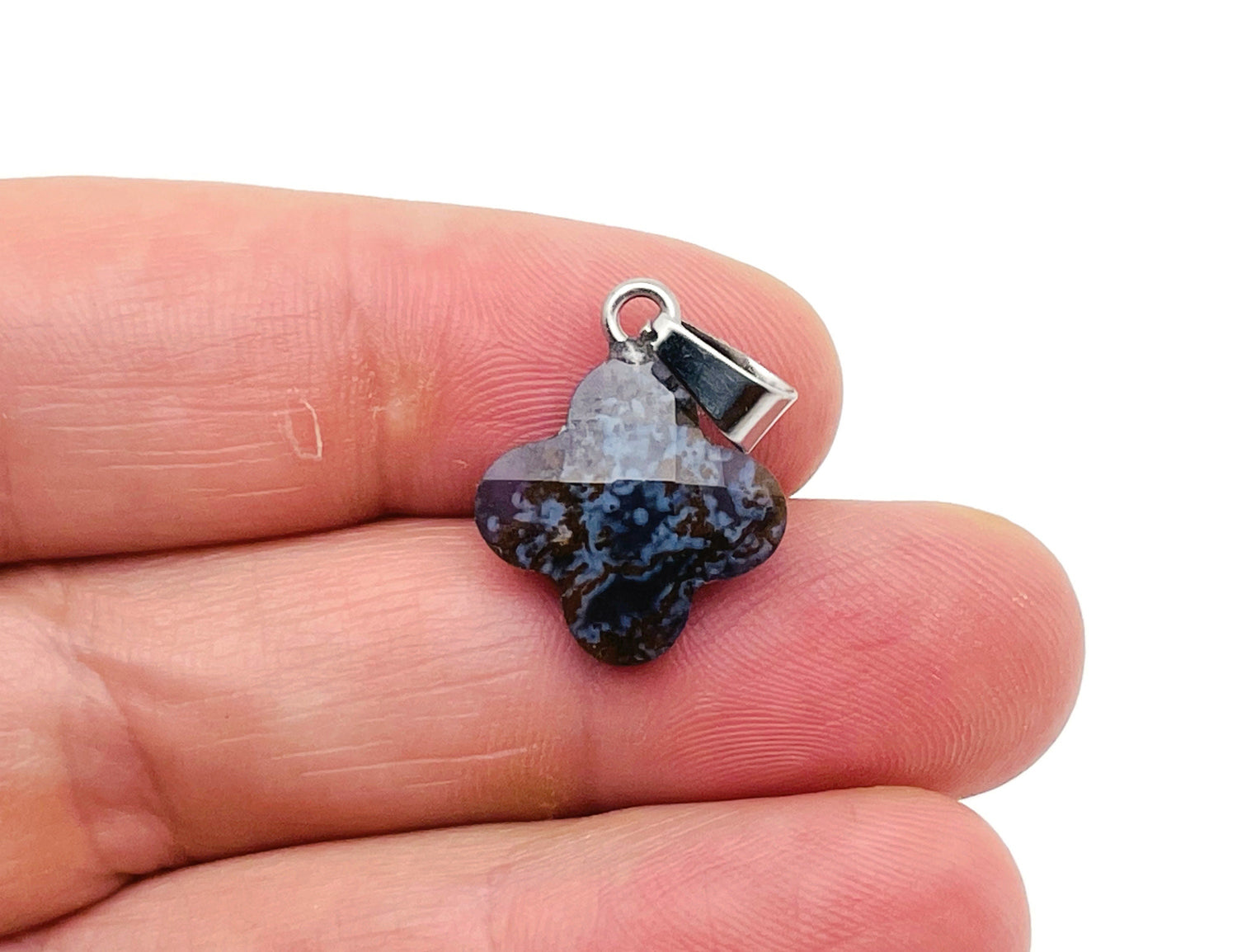 Pendentifs en cristal d'agate mousse en forme de trèfle à quatre feuilles - Breloque en pierre précieuse pour la création de colliers et de boucles d'oreilles - Fournitures pour la création de bijoux à faire soi-même - NC1329