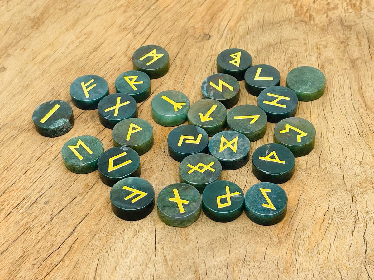 Moss Agate crystal rune stones set with Elder Futhark alphabet engravings, 25-piece gemstone kit for divination and spiritual use