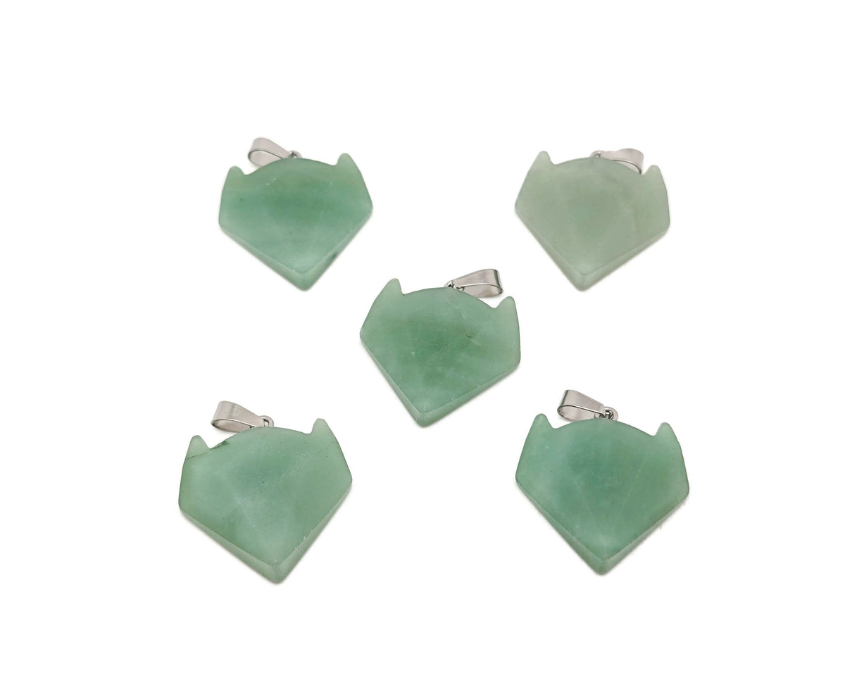 Aventurine gemstone wolf head pendant from GemstoneGO, featuring detailed craftsmanship and natural green gemstone details.
