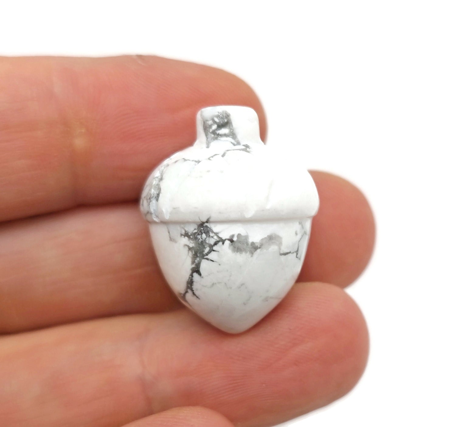 Howlite Crystal Acorn Carved Gemstone - Home Crystal Decoration - 26mm - AC1017