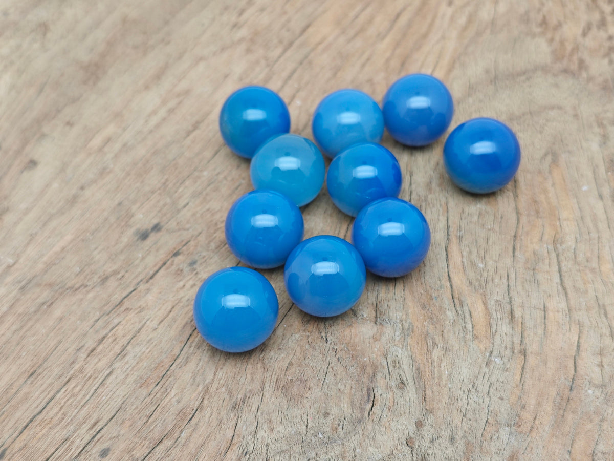 Blue agate gemstone sphere, 20mm crystal ball from GemstoneGO, polished blue agate with natural banding patterns.