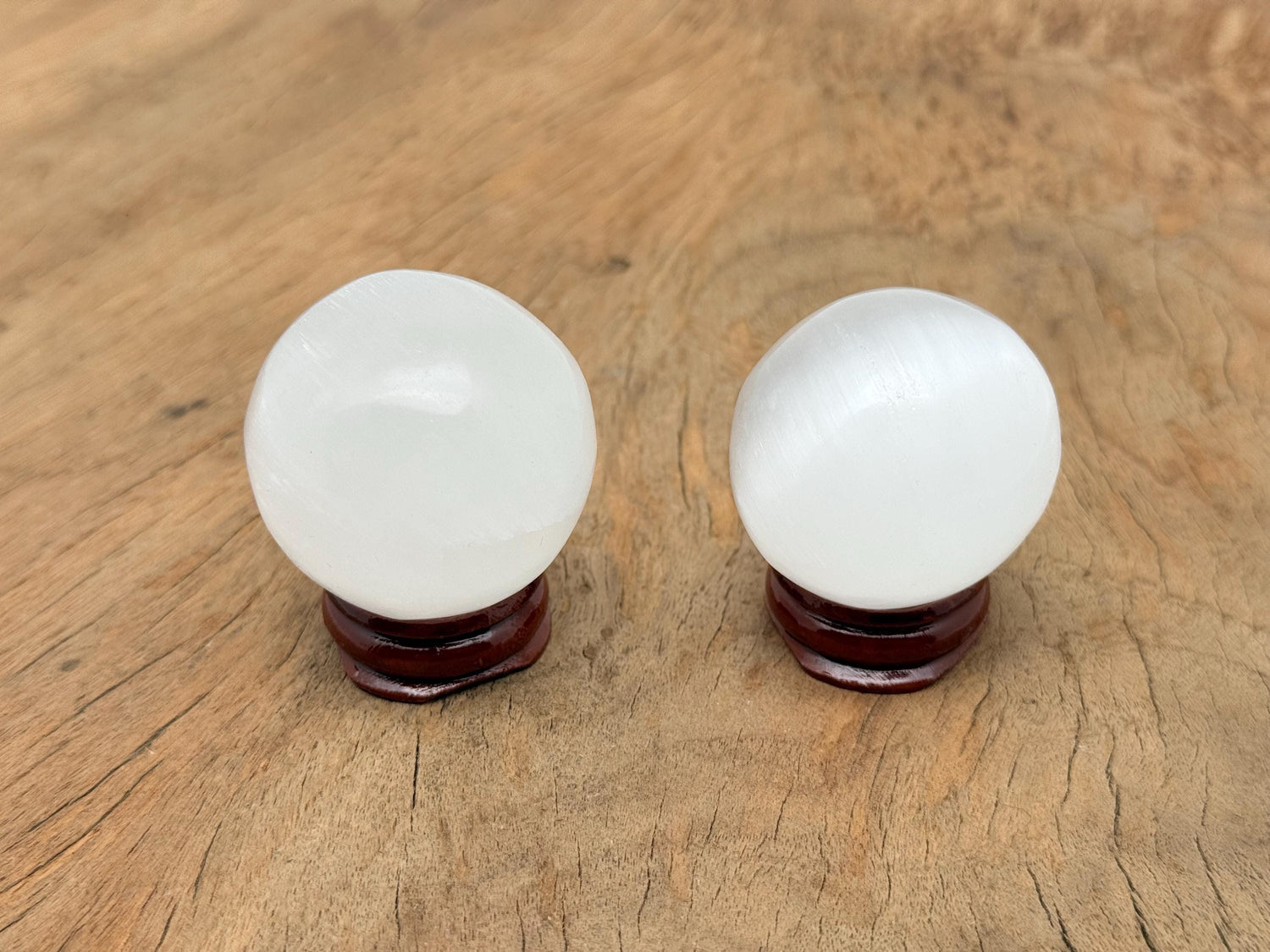 Selenite Sphere Gemstone - Crystal Ball - 40-50mm - BA1061