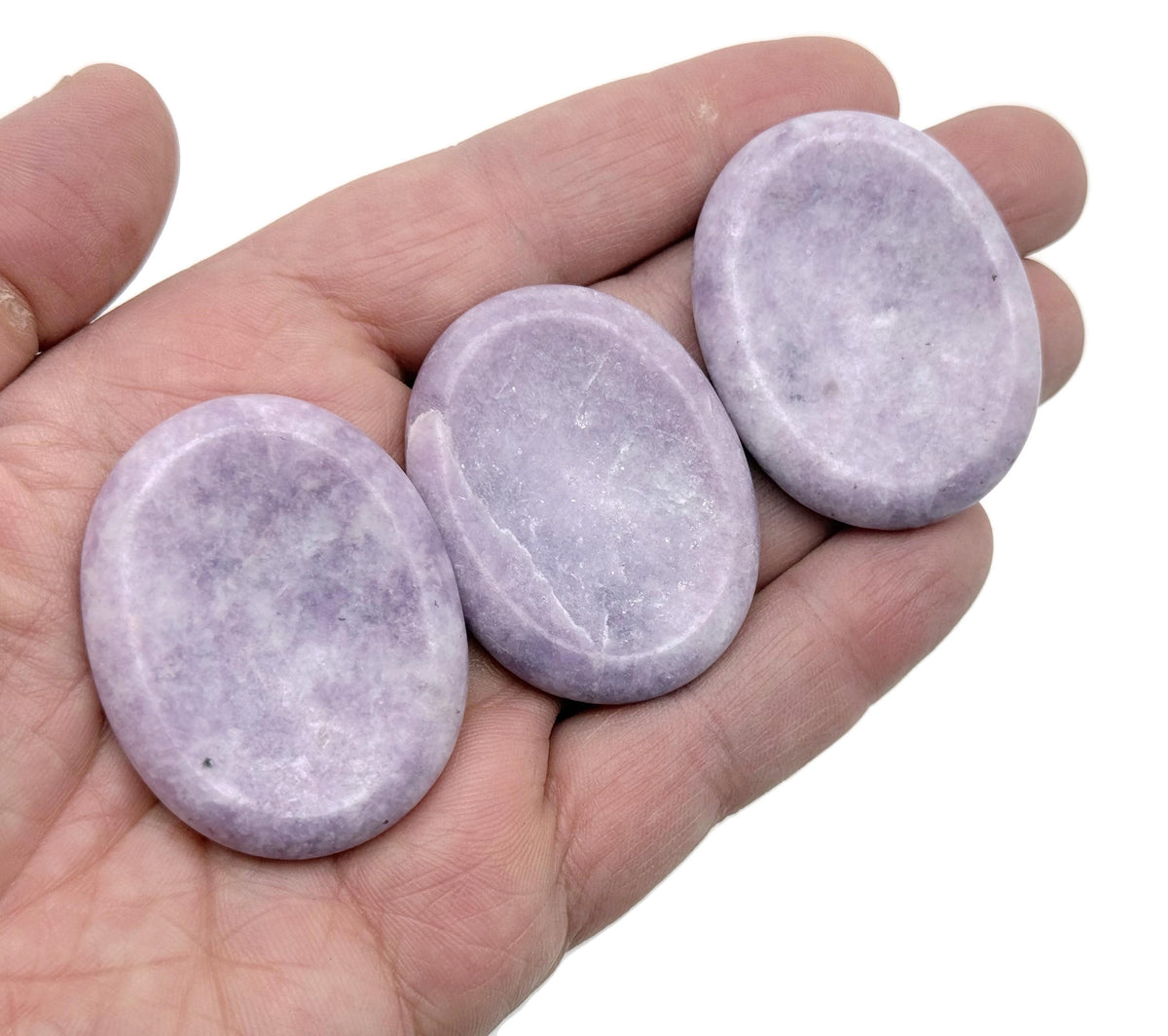 Lepidolite worry stone from GemstoneGO, soothing crystal, 4.5x3.5cm, polished gemstone with calming purple hues, smooth surface.