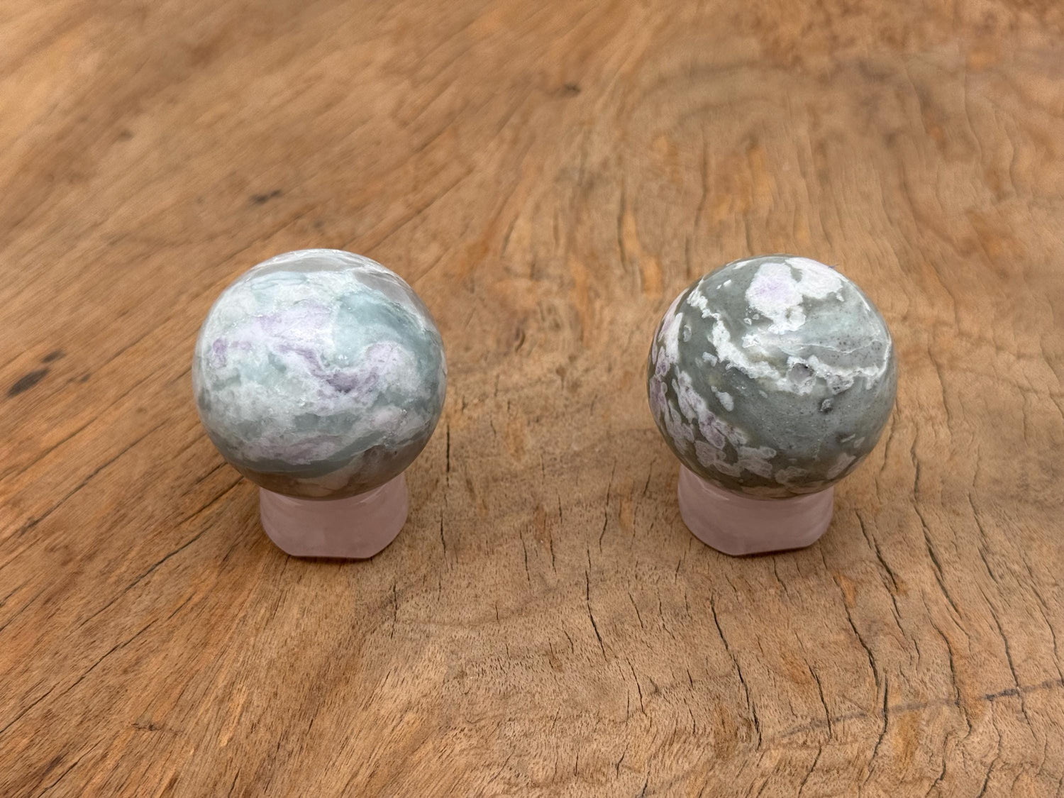 Peace Jade Sphere Gemstone - Crystal Ball - 40-50mm - BA1068