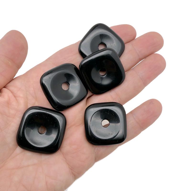 Pendentif donut carré en cristal d'obsidienne ?€? Amulette de guérison en pierre naturelle - 30 mm - DO1115