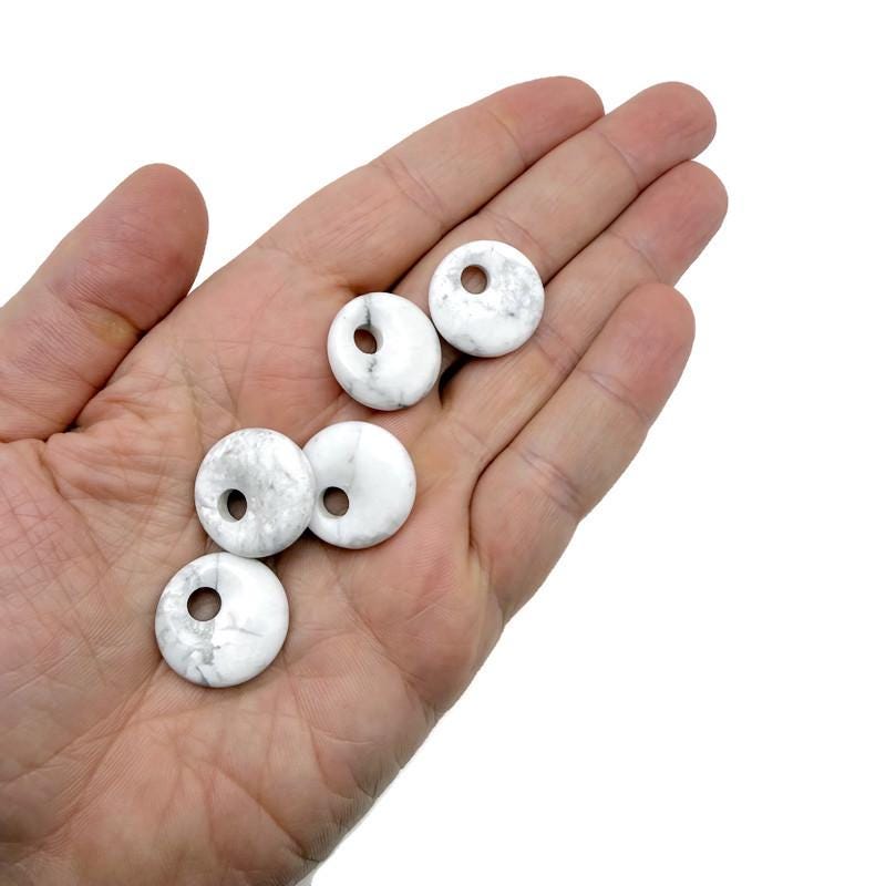 Donut de Cristal de Howlita - Piedra Pi - 20mm - DO1086