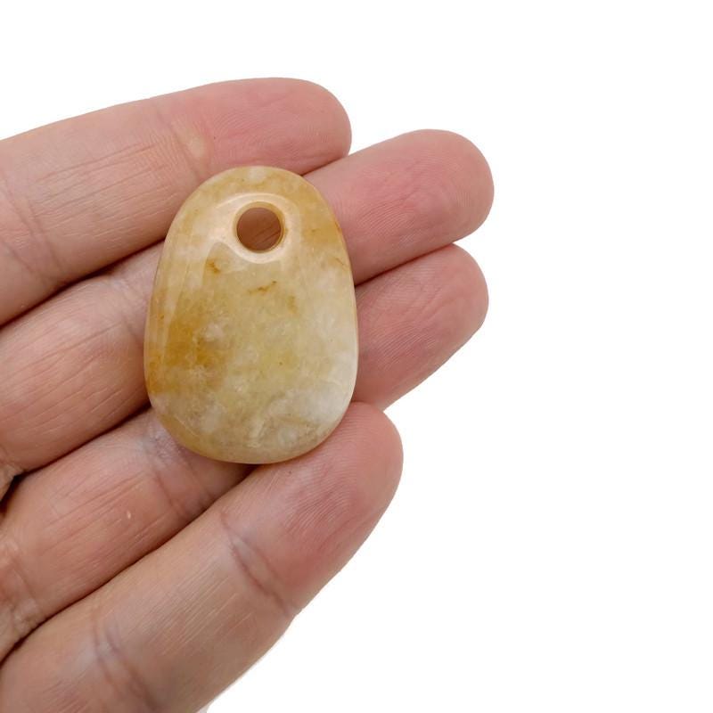 Pendentif ovale en cristal de jade jaune ?€? Perle en pierre naturelle pour la création de bijoux - NC1902